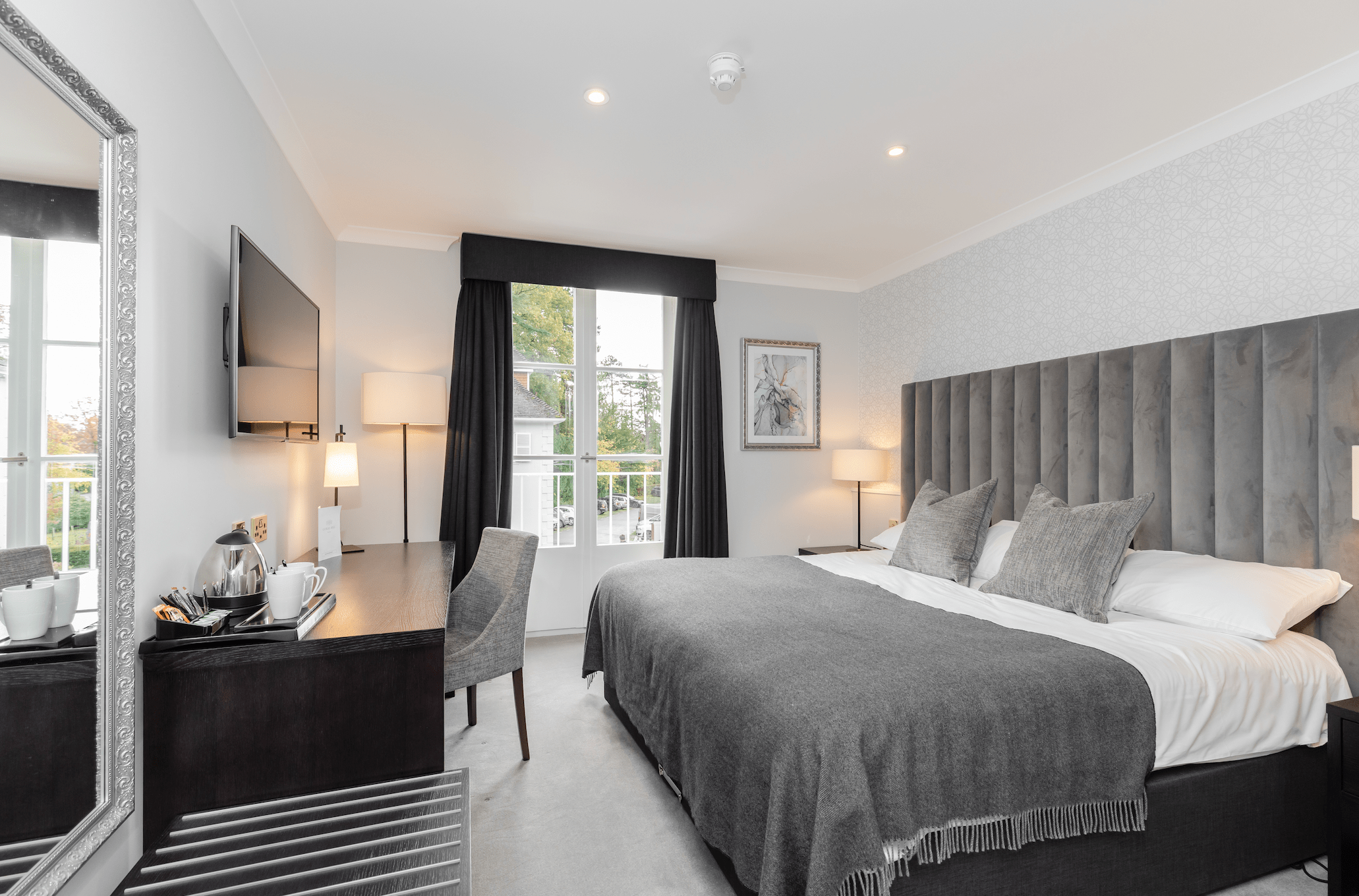 Girls Night! Stay & Dine At Gorse Hill Hotel For You And Your Friend! Overnight Stay For 2 People