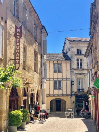 Fabulous Three Night VIP Wine Lovers Escape To Bordeaux For Four People