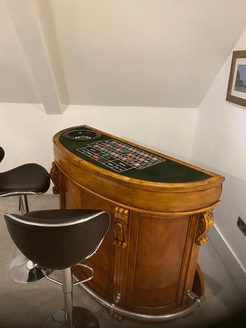 Luxury Kentish Beach House For 3 Nights, For Up To 12 People
