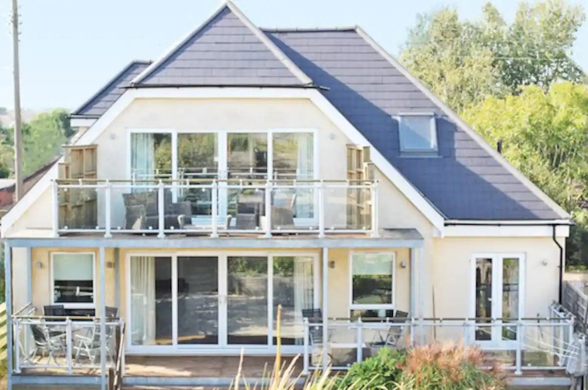 Luxury Kentish Beach House For 3 Nights, For Up To 12 People