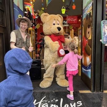 Hamleys VIP Tour & Personal Shopper Experience With Refreshments For Family Of 4 With £200 Spending Money