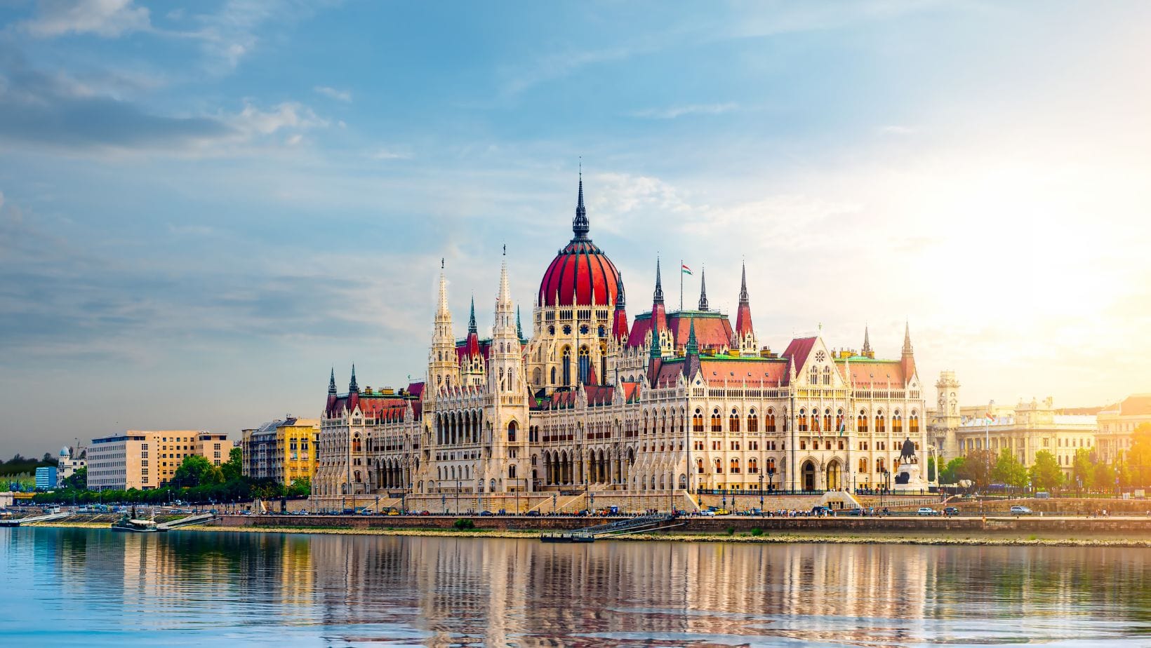 5 Star Break To Budapest With An Evening River Cruise & Champagne!