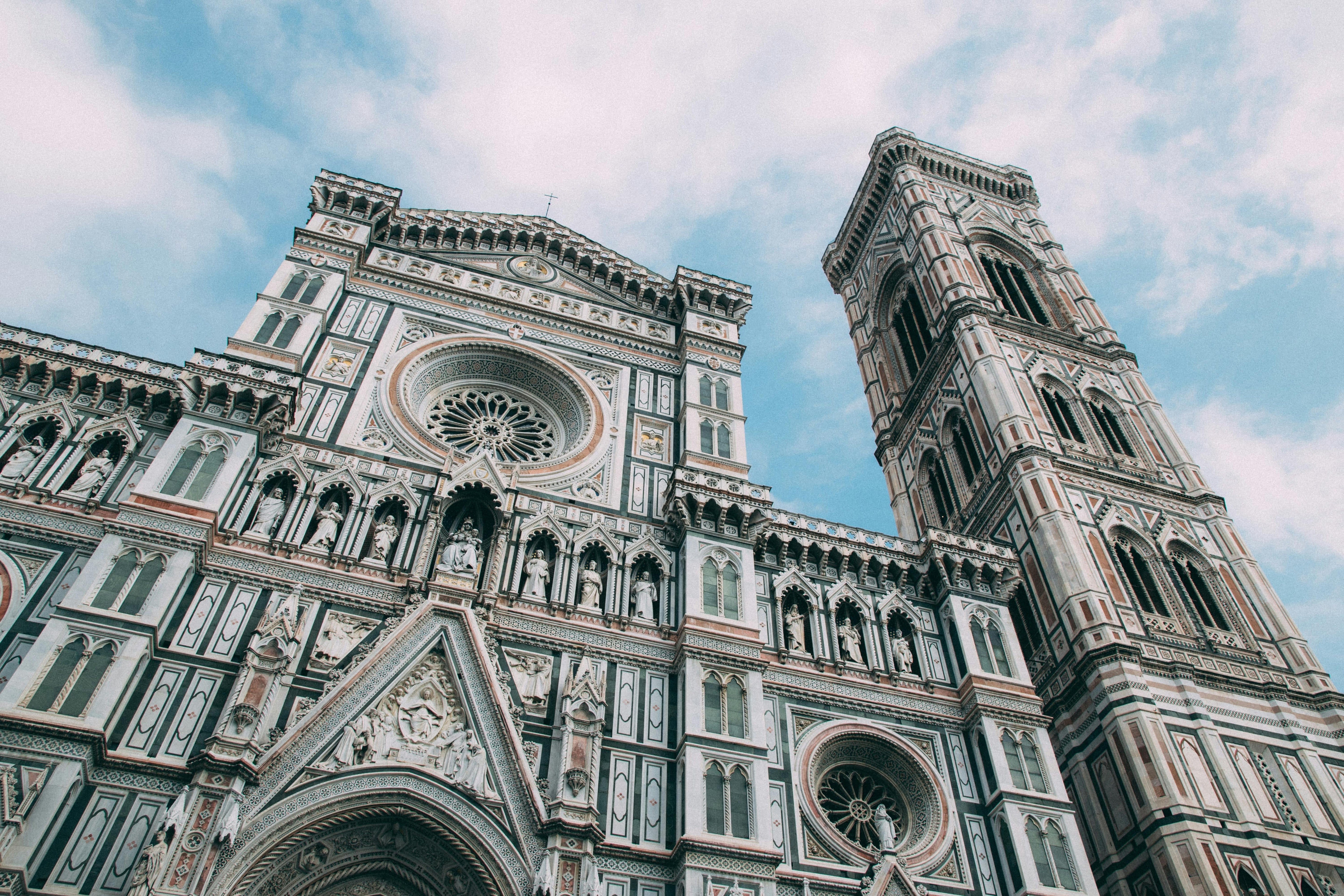 Flyaway To Florence: Pasta Cooking Class With Unlimited Wine 2 Nights For 2 People [MCF]