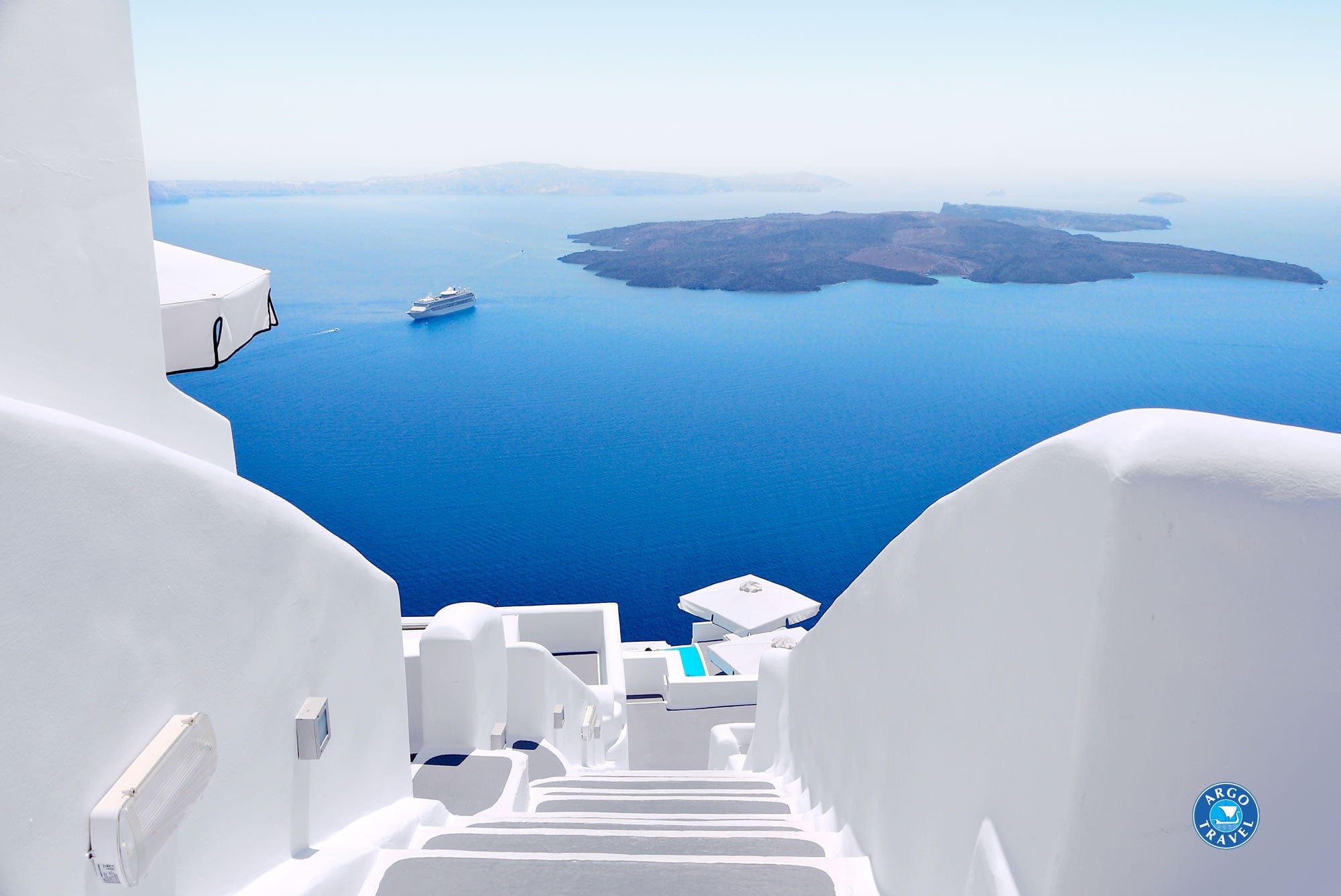 Three Centre Greek Experience : Athens, Mykonos and Santorini