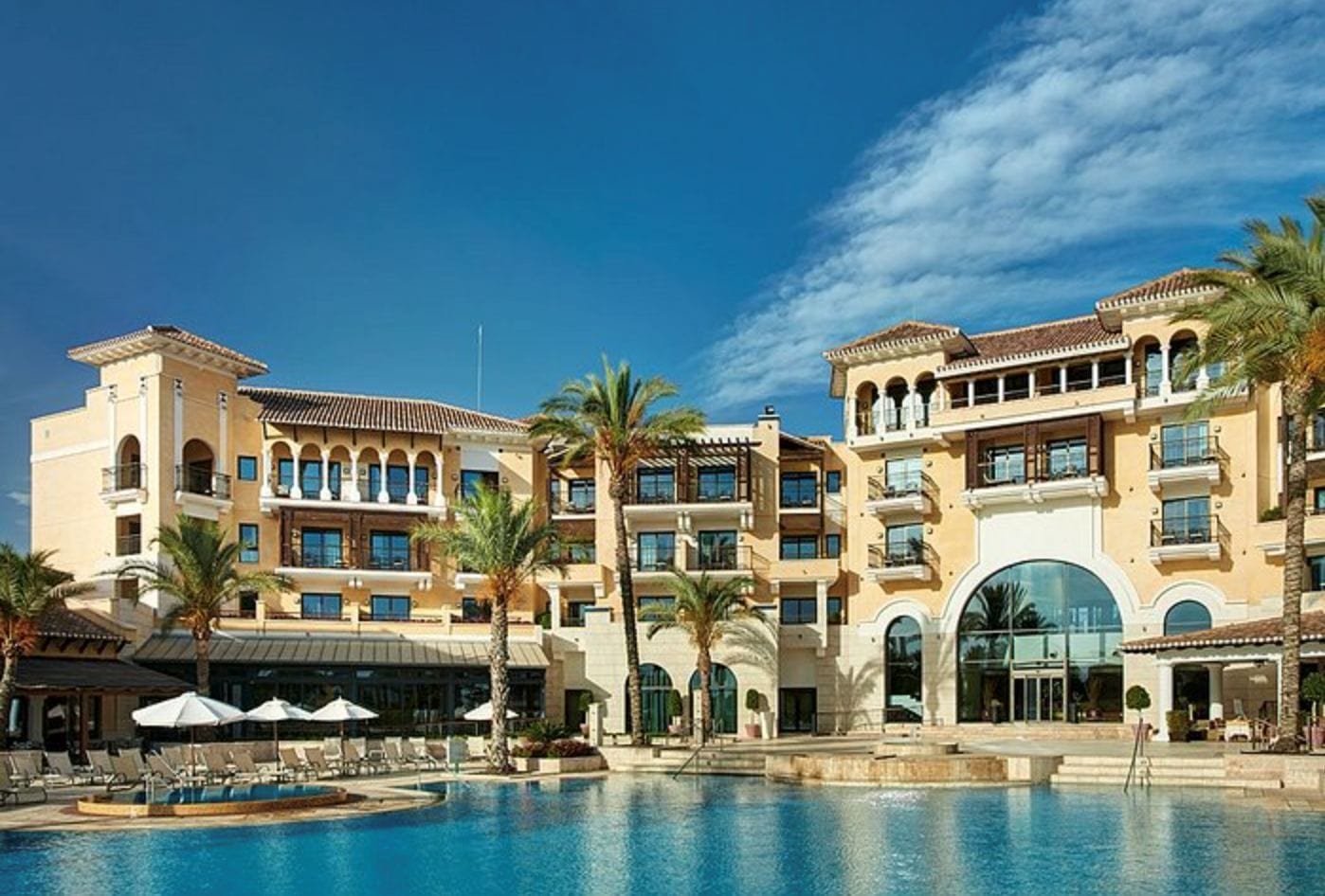 7 Night Stay In Spain On The Jack Nicklaus Designed Mar Menor Golf Resort For 6 People